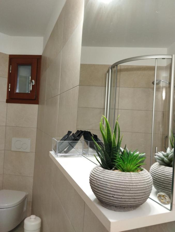 Casa Elisa Affittacamere Armeno Zewnętrze zdjęcie